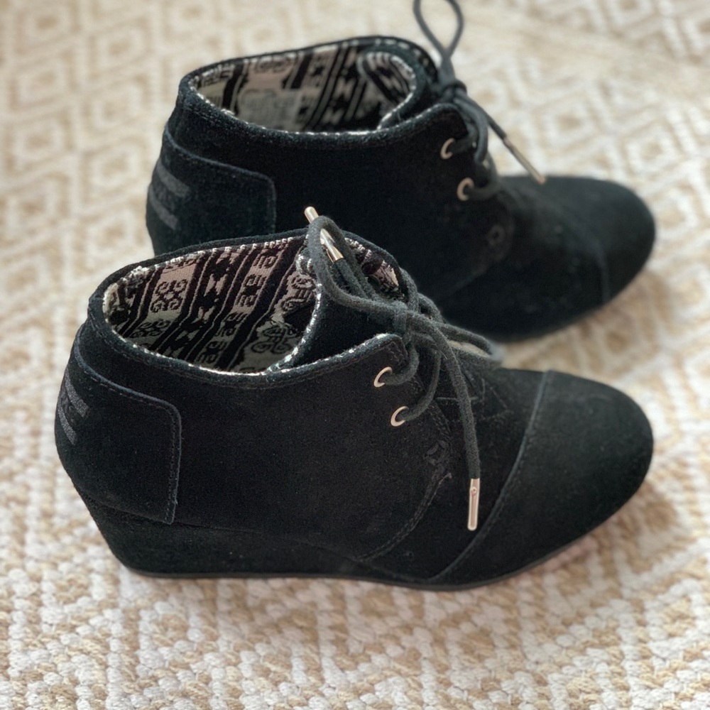Toms wedges